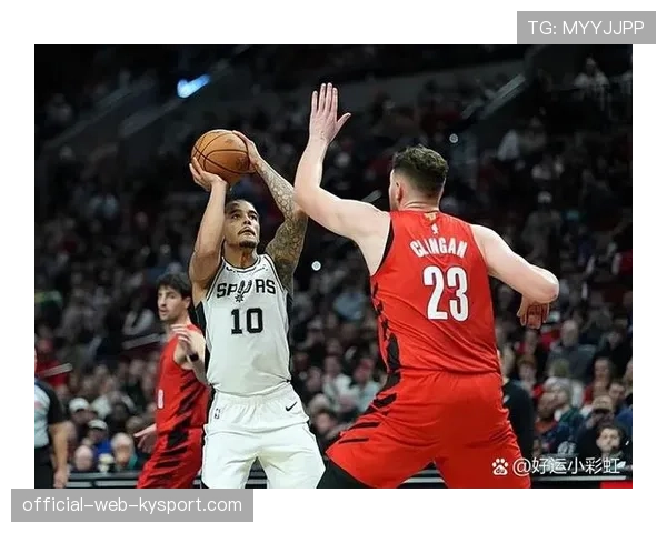 马刺 vs 开拓者实时：圣安东尼奥马刺目前 81-61 领先波特兰开拓者，文班亚马准三双数据引起全场欢呼。